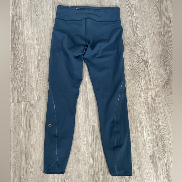 Lululemon blue athletic leggings - Picture 4 of 6